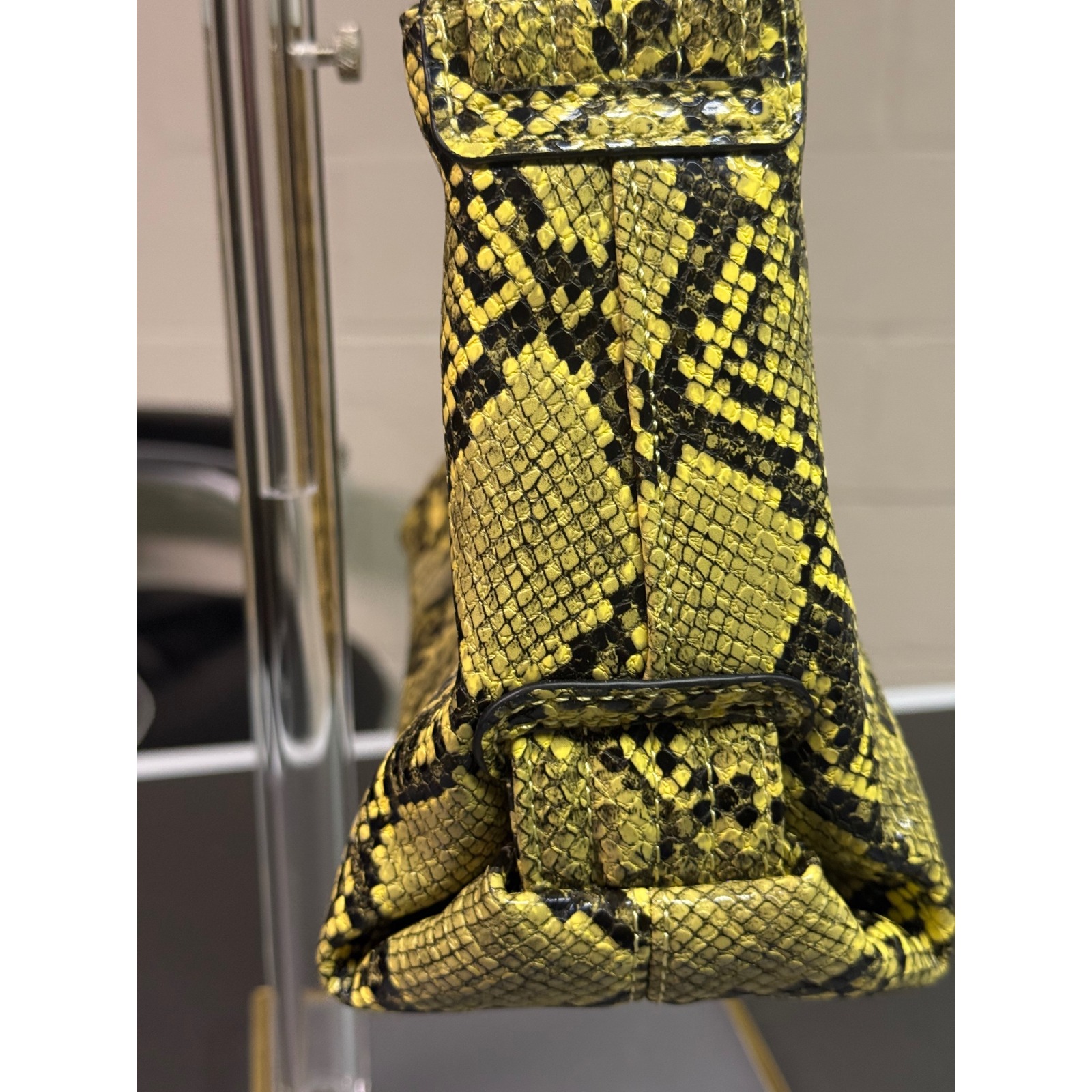 Hvisk Scape Small Shell Yellow Snakeskin Vegan Leather Shoulder Bag H2354 Nwt — image 3 of 8